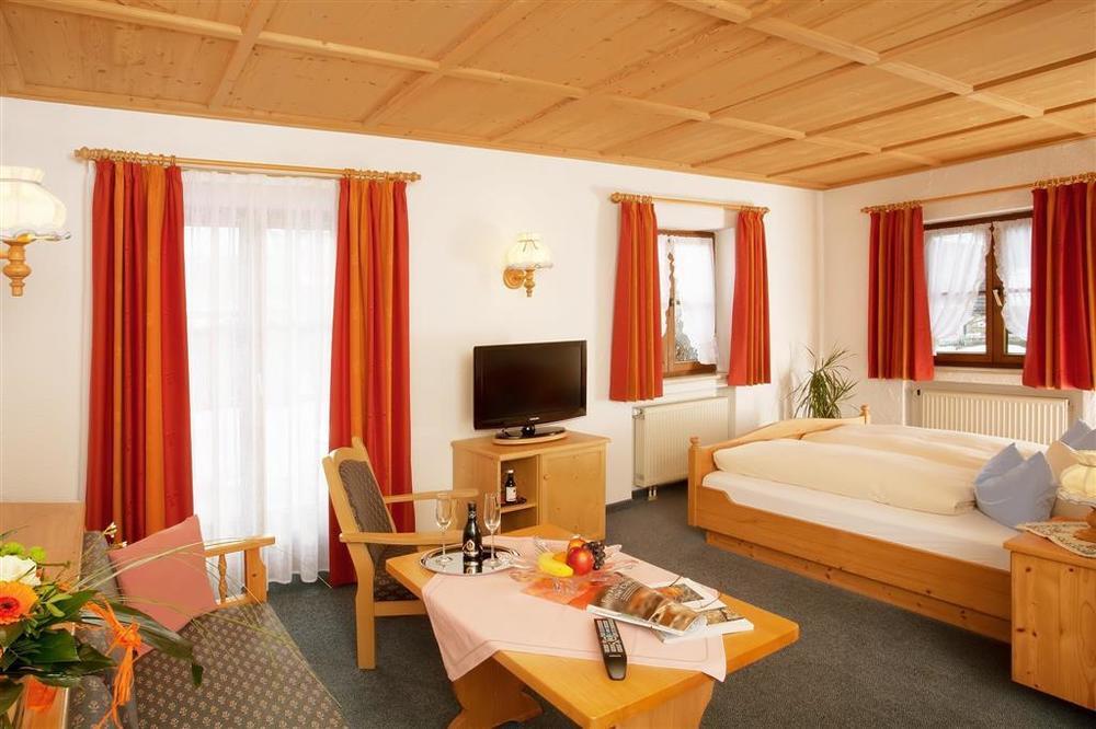 Hotel Landhaus Feldmeier ***S Oberammergau Zimmer foto