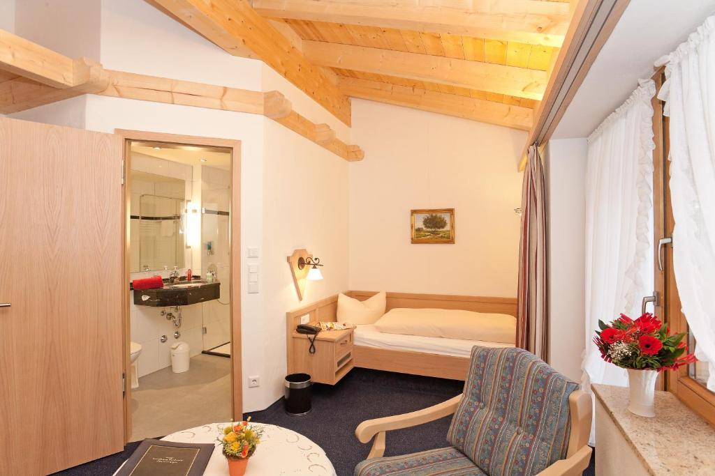 Hotel Landhaus Feldmeier ***S Oberammergau Zimmer foto